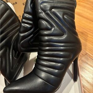 Glaze Black Quilted Heeled Boots